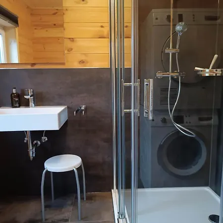 Aan Bosrand In Eifel Nabij Cochem-zell Aan De Moezel - Dichtbij De Calmont Klettersteig Bremm - Blue House Dom wakacyjny *