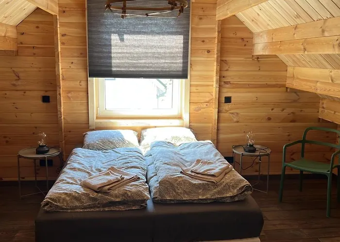 Aan Bosrand In Eifel Nabij Cochem-zell Aan De Moezel - Dichtbij De Calmont Klettersteig Bremm - Blue House *